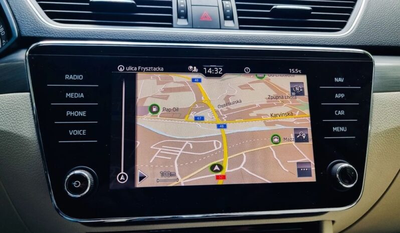 SKODA Superb  | FWD (przód) | Automatyczna | 150 KM | Czarny full