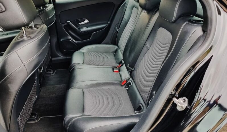 MERCEDES-BENZ Klasa A | FWD (przód) | Automatyczna | 116 KM | Czarny full