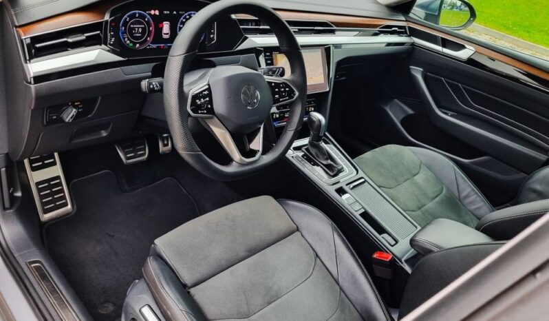 VOLKSWAGEN Arteon  | 4×4 (doł. automatycznie) | Automatyczna | 200 KM | Niebieski full