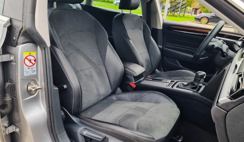 VOLKSWAGEN Arteon  | 4×4 (doł. automatycznie) | Automatyczna | 200 KM | Niebieski full