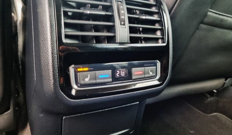 VOLKSWAGEN Arteon  | 4×4 (doł. automatycznie) | Automatyczna | 200 KM | Niebieski full