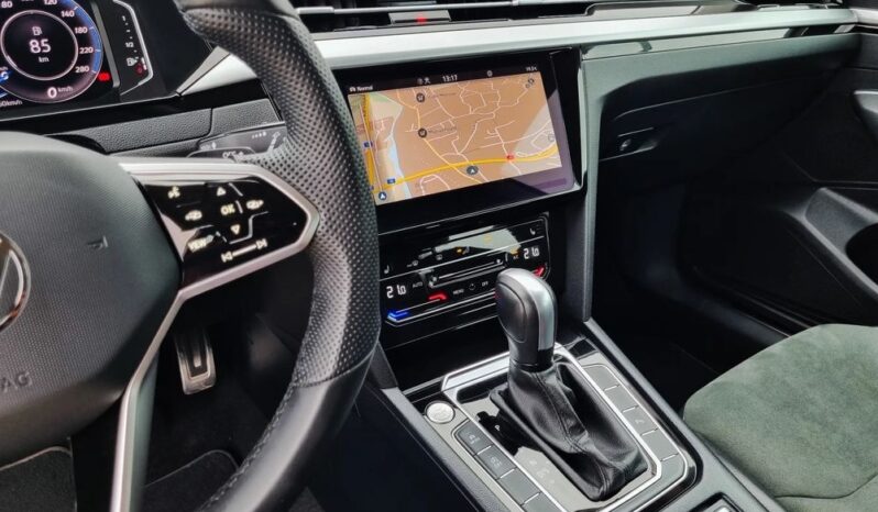 VOLKSWAGEN Arteon  | 4×4 (doł. automatycznie) | Automatyczna | 200 KM | Niebieski full