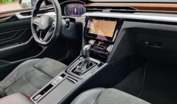 VOLKSWAGEN Arteon  | 4×4 (doł. automatycznie) | Automatyczna | 200 KM | Niebieski full