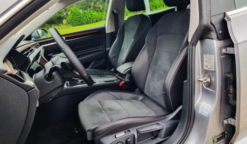 VOLKSWAGEN Arteon  | 4×4 (doł. automatycznie) | Automatyczna | 200 KM | Niebieski full