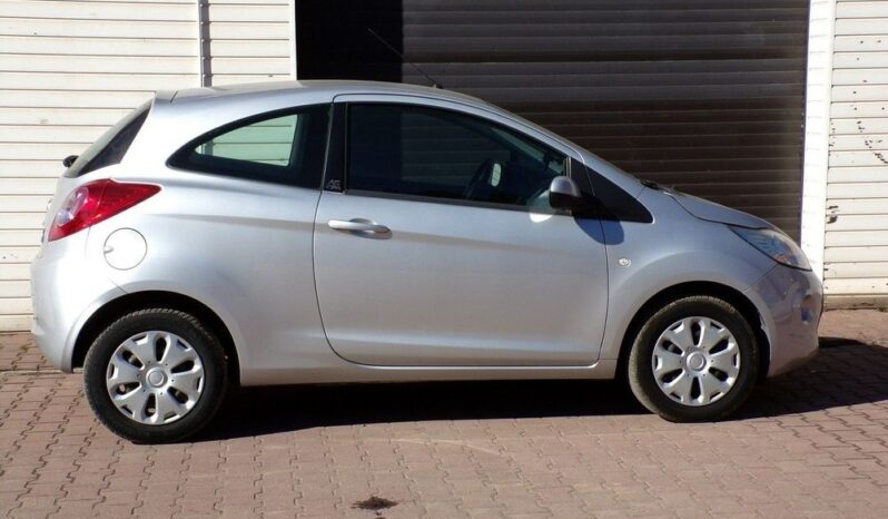FORD KA  | FWD (przód) | Manualna | 70 KM | Srebrny full