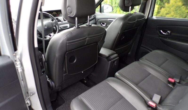 RENAULT Grand Scenic  | FWD (przód) | Manualna | 115 KM | Srebrny full