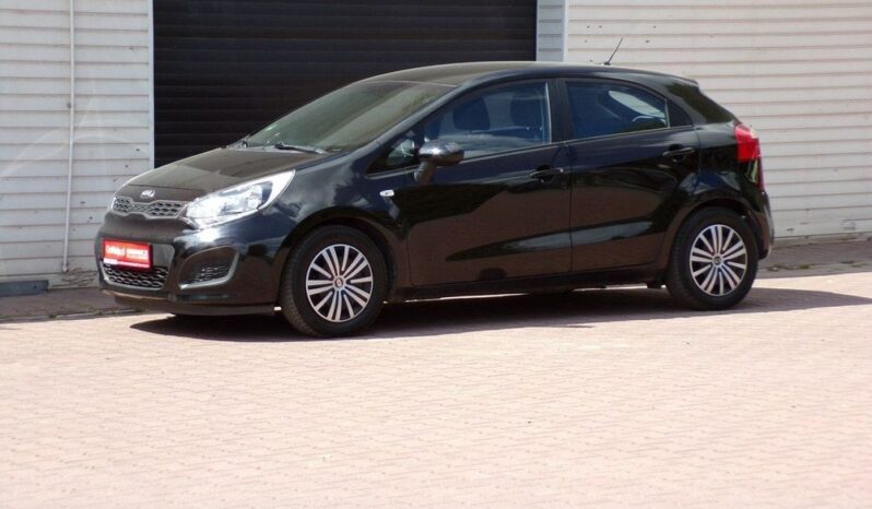 KIA Rio  | FWD (przód) | Manualna | 86 KM | Czarny full