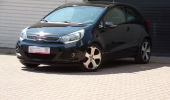 KIA Rio  | FWD (przód) | Manualna | 86 KM | Czarny full