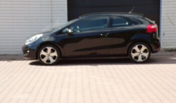 KIA Rio  | FWD (przód) | Manualna | 86 KM | Czarny full