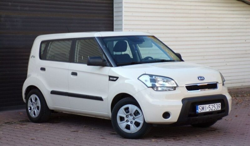 KIA Soul  | FWD (przód) | Manualna | 126 KM | Beżowy full