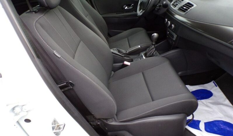 RENAULT Megane  | FWD (przód) | Manualna | 115 KM | Biały full