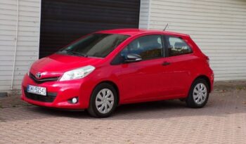 TOYOTA Yaris  | FWD (przód) | Manualna | 70 KM | Czerwony full