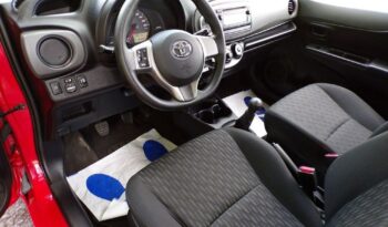 TOYOTA Yaris  | FWD (przód) | Manualna | 70 KM | Czerwony full