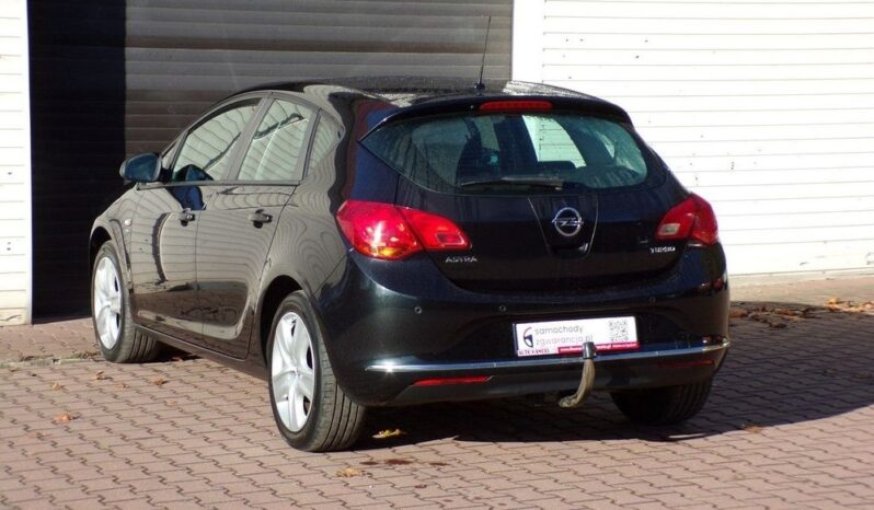 OPEL Astra | FWD (przód) | Manualna | 140 KM | Czarny full
