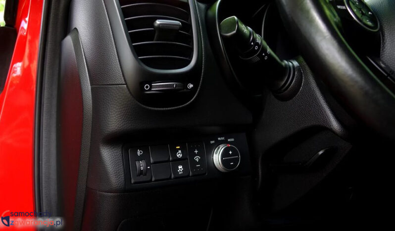 KIA Soul  | FWD (przód) | Manualna | 132 KM | Czerwony full