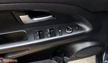 KIA Venga  | FWD (przód) | Manualna | 128 KM | Czarny full