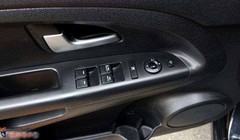 KIA Venga  | FWD (przód) | Manualna | 128 KM | Czarny full