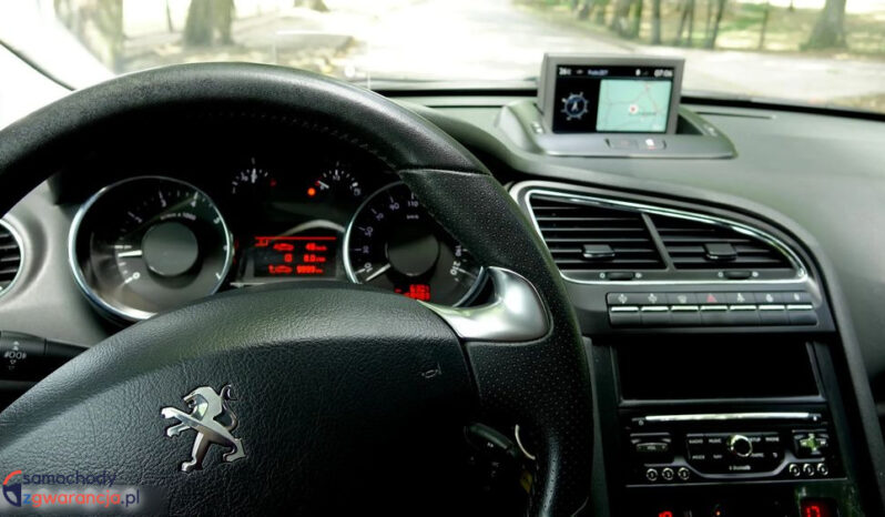 PEUGEOT 5008  | FWD (przód) | Manualna | 156 KM | Czarny full