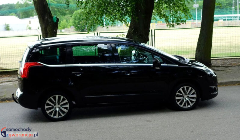 PEUGEOT 5008  | FWD (przód) | Manualna | 156 KM | Czarny full