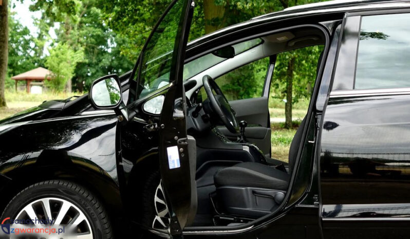 PEUGEOT 5008  | FWD (przód) | Manualna | 156 KM | Czarny full