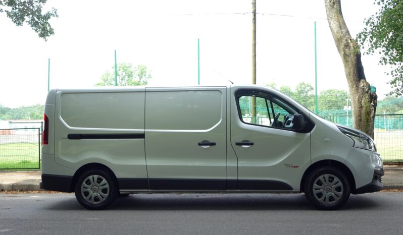 FIAT INNY | FWD (przód) | Manualna | 121 KM | Srebrny full