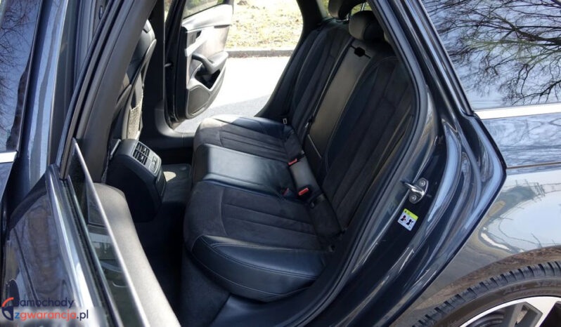 AUDI A4 Avant | 4×4 (doł. automatycznie) | Automatyczna | 190 KM | Szary full