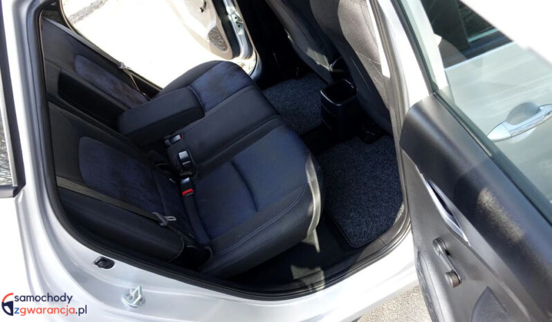 HYUNDAI ix20  | FWD (przód) | Manualna | 90 KM | Srebrny full