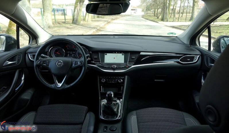 OPEL Astra | FWD (przód) | Manualna | 122 KM | Czarny full