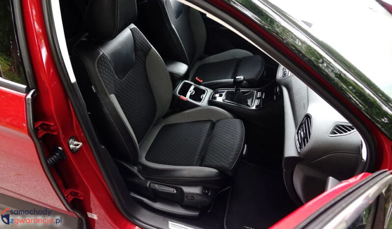 OPEL Grandland X | FWD (przód) | Manualna | 120 KM | Bordowy full