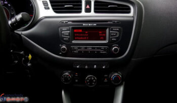 KIA Ceed  | przedni | Manualna | 135 KM | Brązowy full