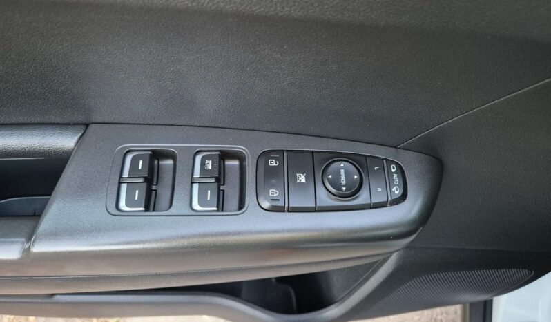KIA Sportage  | FWD (przód) | Manualna | 132 KM | Biały full
