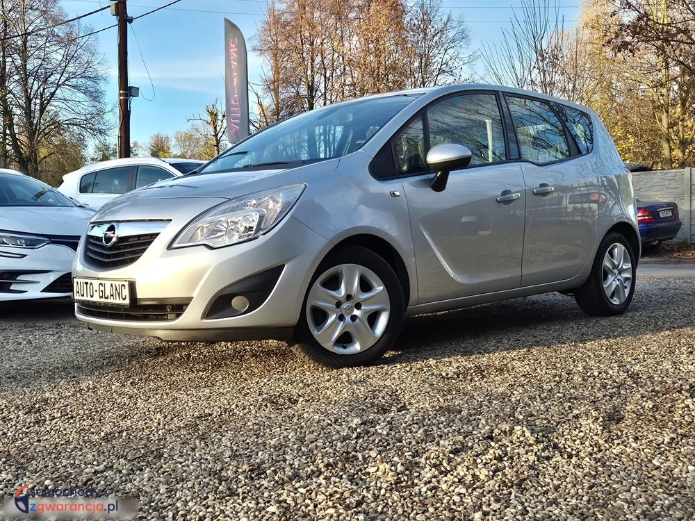 Opel Meriva  | Fwd (Przód) | Manualna | 120 Km | Srebrny