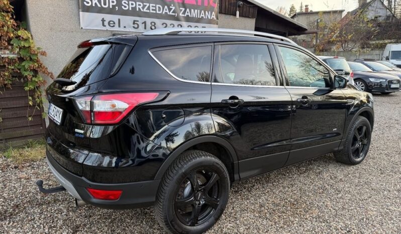 Ford Kuga | 4×4 (stały) | Automatyczna | 182 KM | Czarny full