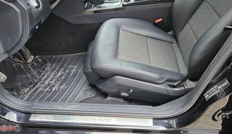MERCEDES-BENZ Klasa E | RWD (tył) | Automatyczna | 184 KM | Czarny full