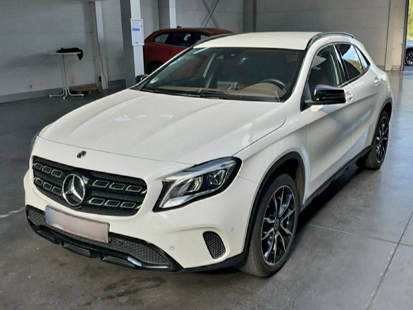 Mercedes-Benz | 2018 | 1595Cm3 | 117937 Km