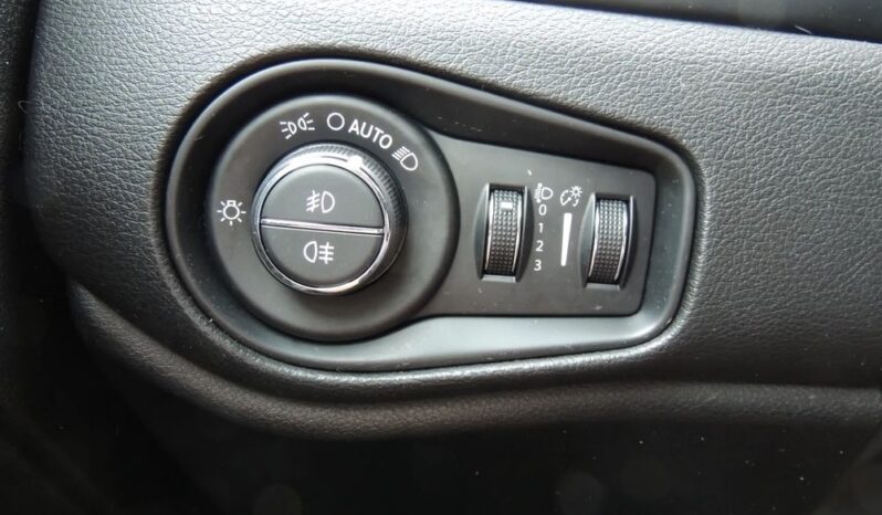 JEEP Renegade  | 4×4 (doł. automatycznie) | Automatyczna | 140 KM | Czarny full
