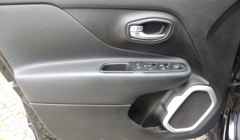 JEEP Renegade  | 4×4 (doł. automatycznie) | Automatyczna | 140 KM | Czarny full