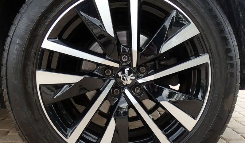PEUGEOT 5008  | FWD (przód) | Manualna | 130 KM | Inny kolor full