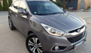 HYUNDAI ix35  | FWD (przód) | Manualna | 135 KM | Brązowy full