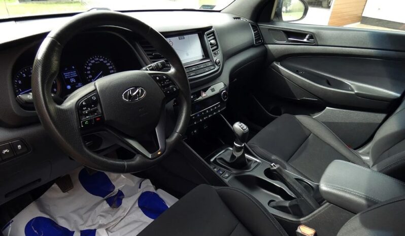 HYUNDAI Tucson  | FWD (przód) | Manualna | 132 KM | Czarny full