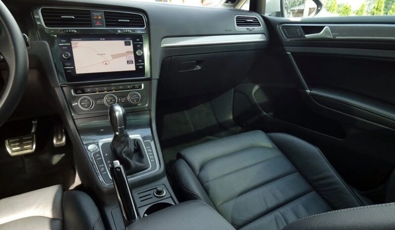 VOLKSWAGEN Golf  | 4×4 (doł. ręcznie) | Automatyczna | 180 KM | Złoty full