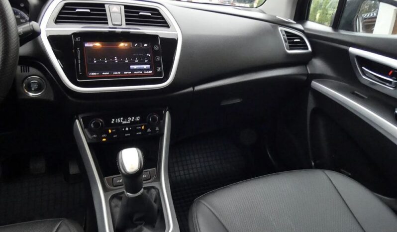 SUZUKI SX4  | FWD (przód) | Manualna | 111 KM | Czarny full