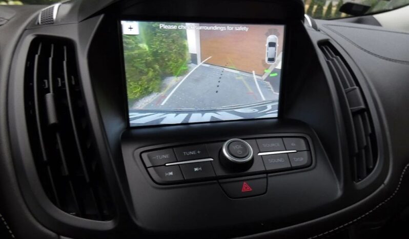 FORD Kuga  | 4×4 (doł. automatycznie) | Automatyczna | 182 KM | Biały full
