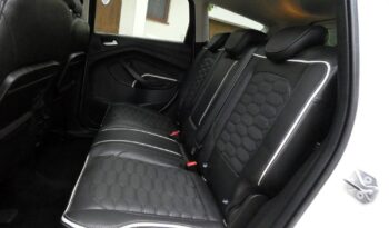 FORD Kuga  | 4×4 (doł. automatycznie) | Automatyczna | 182 KM | Biały full