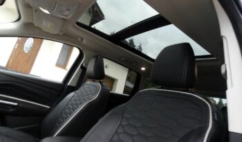 FORD Kuga  | 4×4 (doł. automatycznie) | Automatyczna | 182 KM | Biały full