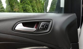 FORD Kuga  | 4×4 (doł. automatycznie) | Automatyczna | 182 KM | Biały full