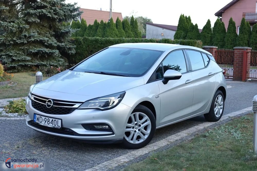 Opel Astra | Fwd (Przód) | Manualna | 125 Km | Srebrny