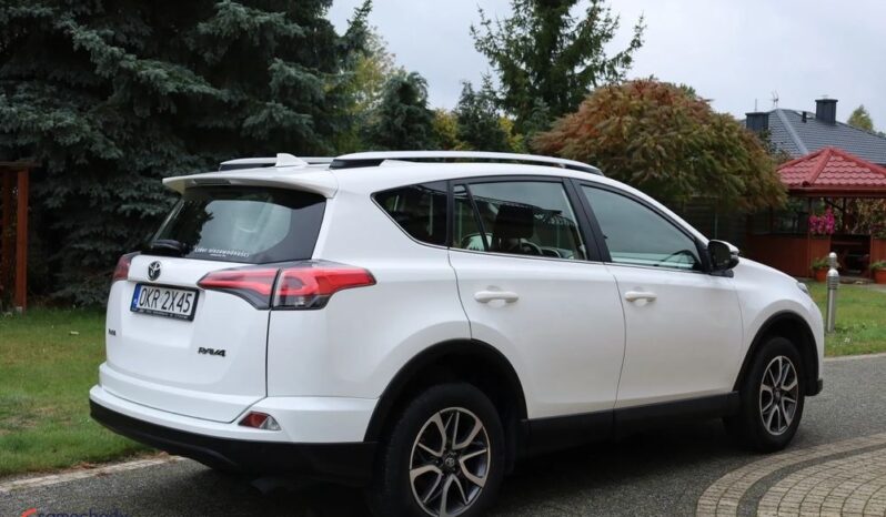 TOYOTA RAV4  | FWD (przód) | Manualna | 143 KM | Biały full