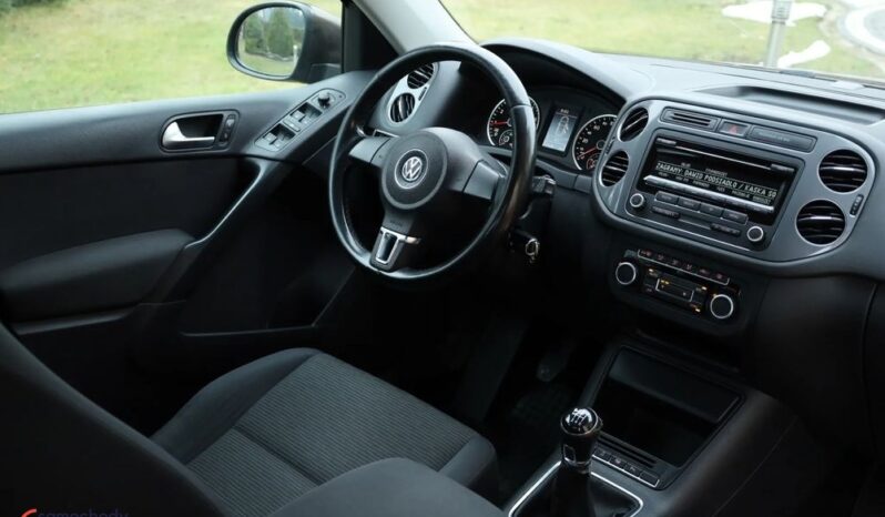 VOLKSWAGEN Tiguan  | FWD (przód) | Manualna | 122 KM | Brązowy full