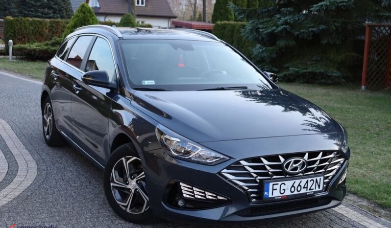 HYUNDAI I30  | FWD (przód) | Manualna | 110 KM | Granatowy full